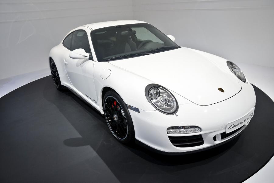  Porsche 911 Carrera GTS 2011 года  (фото 6 из 15)
